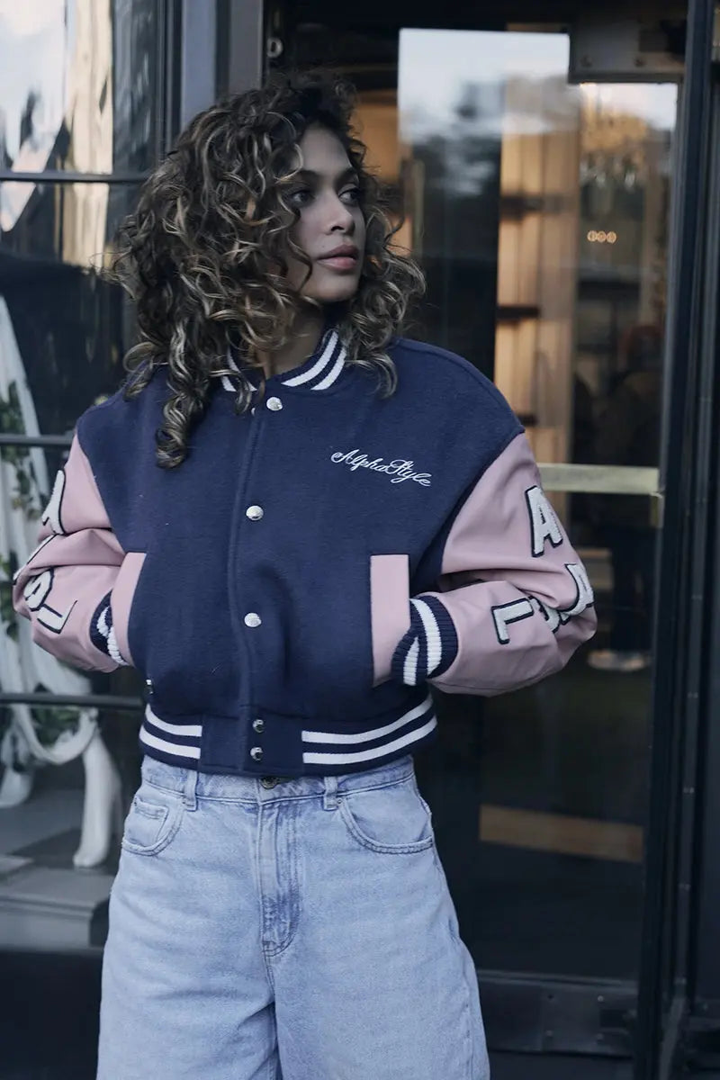 United Varsity Crop Alphastyle